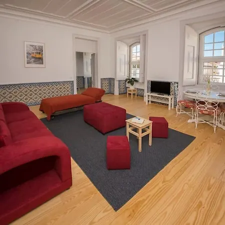 Apartment Luxurious Cais Do Sodre, 4 Bedrooms With View Lisbon