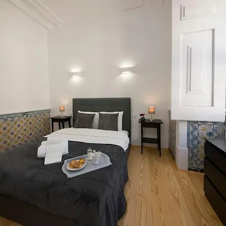 Luxurious Cais Do Sodre, 4 Bedrooms With View Lägenhet *