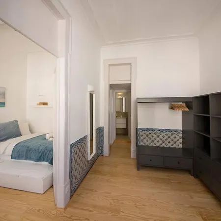 Luxurious Cais Do Sodre, 4 Bedrooms With View Lägenhet