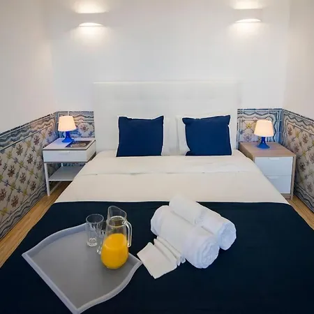 Luxurious Cais Do Sodre, 4 Bedrooms With View