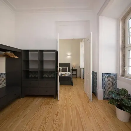 Luxurious Cais Do Sodre, 4 Bedrooms With View