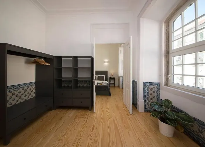 Luxurious Cais Do Sodre, 4 Bedrooms With View