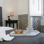Luxurious Cais Do Sodre, 4 Bedrooms With View Lisboa