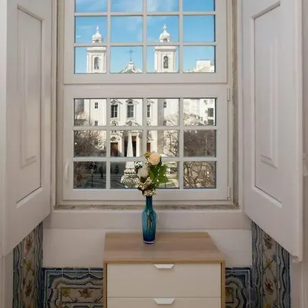 Daire Luxurious Cais Do Sodre, 4 Bedrooms With View *