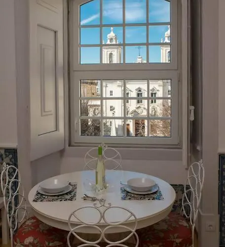 Luxurious Cais Do Sodré, 4 Bedrooms With View Lisboa