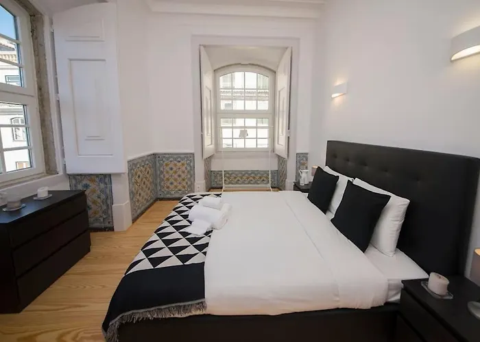 Apartamento Luxurious Cais Do Sodré, 4 Bedrooms With View Lisboa